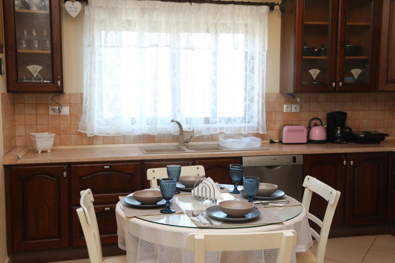 Chrisa'S Beautiful Apartment Chania ハニア エクステリア 写真