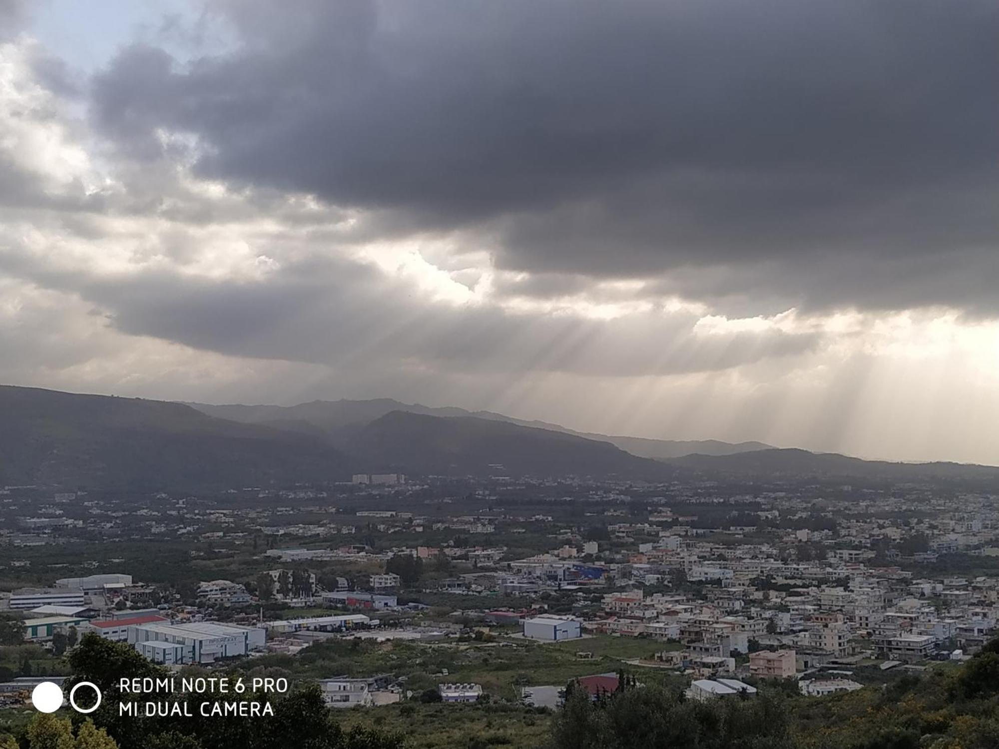 Chrisa'S Beautiful Apartment Chania ハニア エクステリア 写真