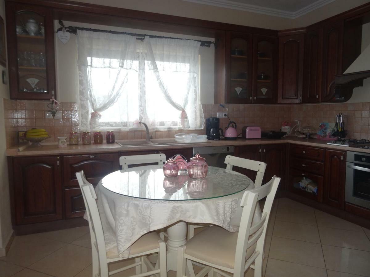 Chrisa'S Beautiful Apartment Chania ハニア エクステリア 写真